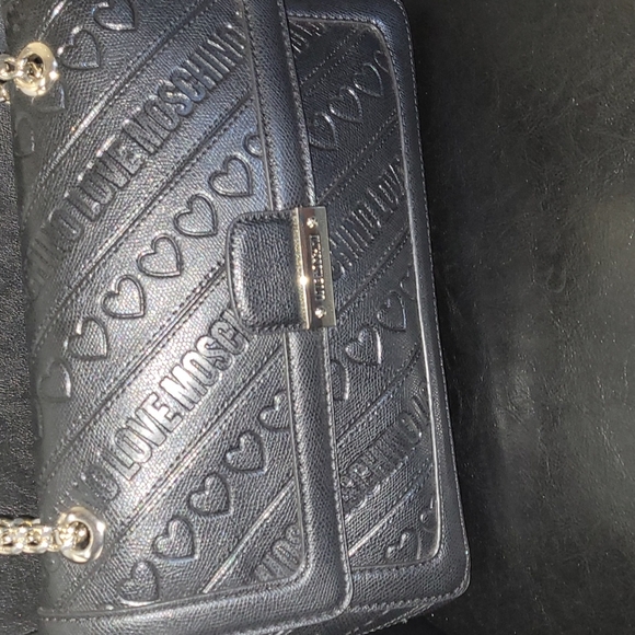 💕❌️SOLD❌️NEW LOVE MOSCHINO HANDBAG💕 - Picture 8 of 11